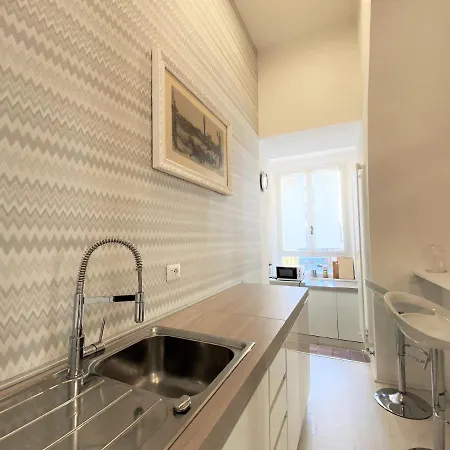 White House Stalloreggi-vicino Cattedrale Appartement *