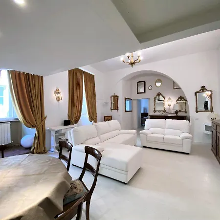 White House Stalloreggi-vicino Cattedrale