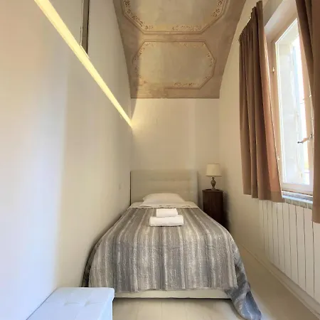 White House Stalloreggi-vicino Cattedrale